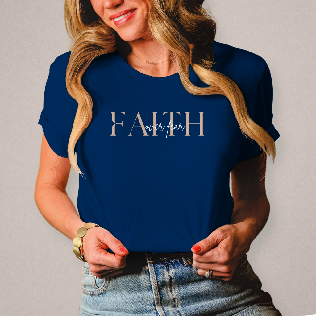 Damen T-Shirt Faith over Fear | Christliches Shirt – By Grace