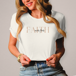 Damen T-Shirt Faith over Fear | Christliches Shirt – By Grace
