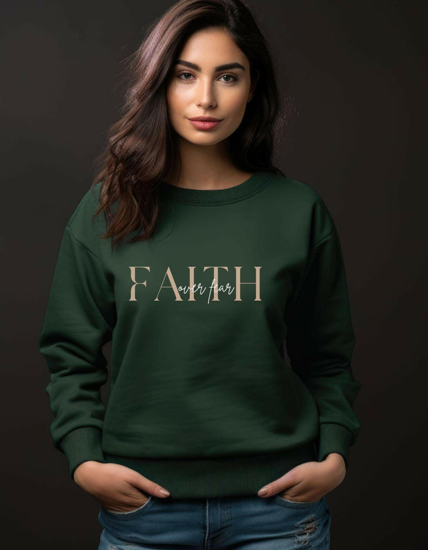 Damen Premium Bio Sweatshirt "Faith over Fear" - by-grace.store