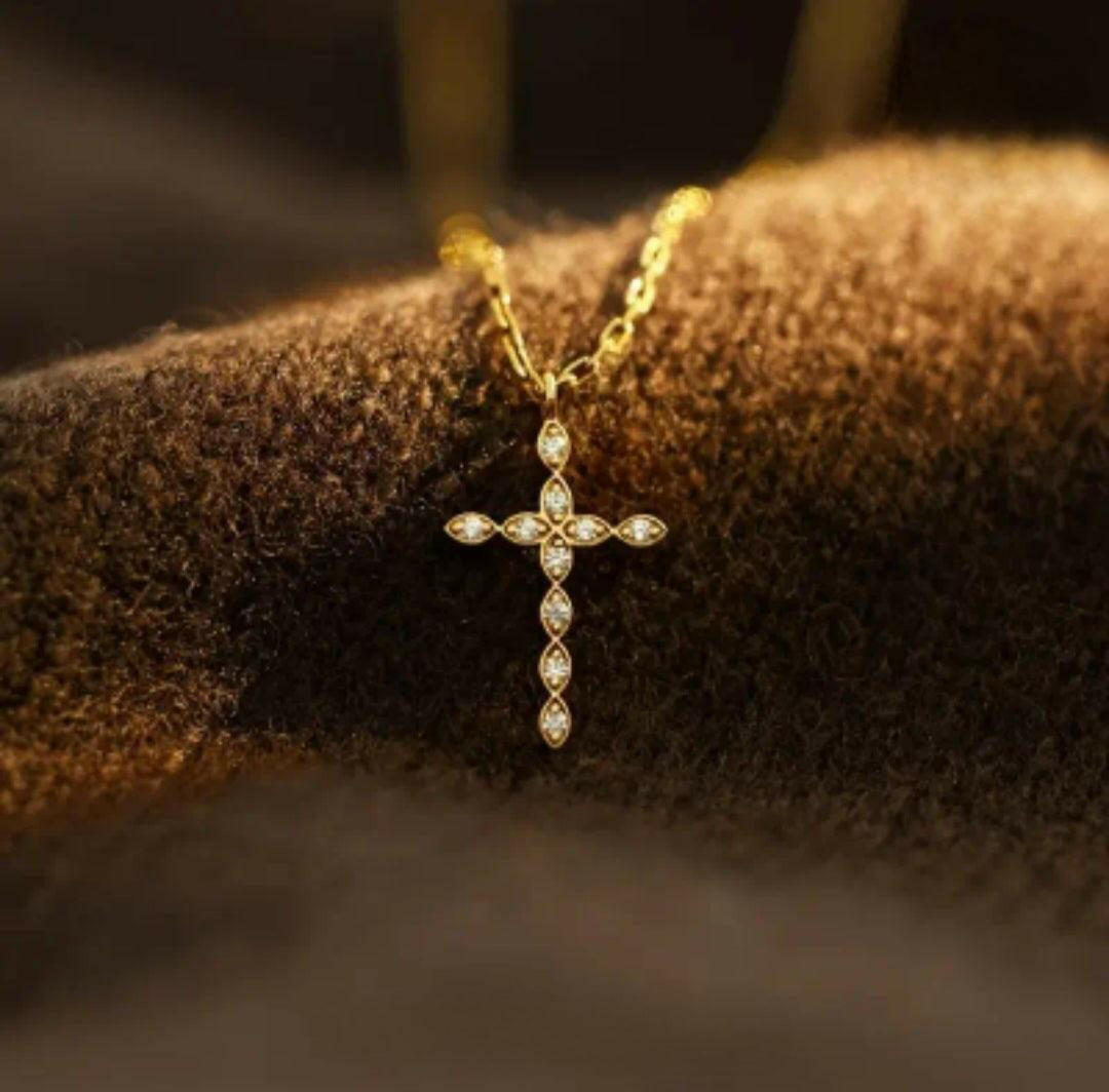 Elegante 925er Halskette mit Anhänger - by-grace.store