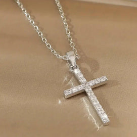 925er Silber Kreuzkette mit Zirkonia – Silber oder Vergoldet | Christliche Kette für Damen