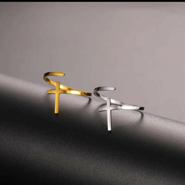 Eleganter verstellbarer Kreuzring - by-grace.store