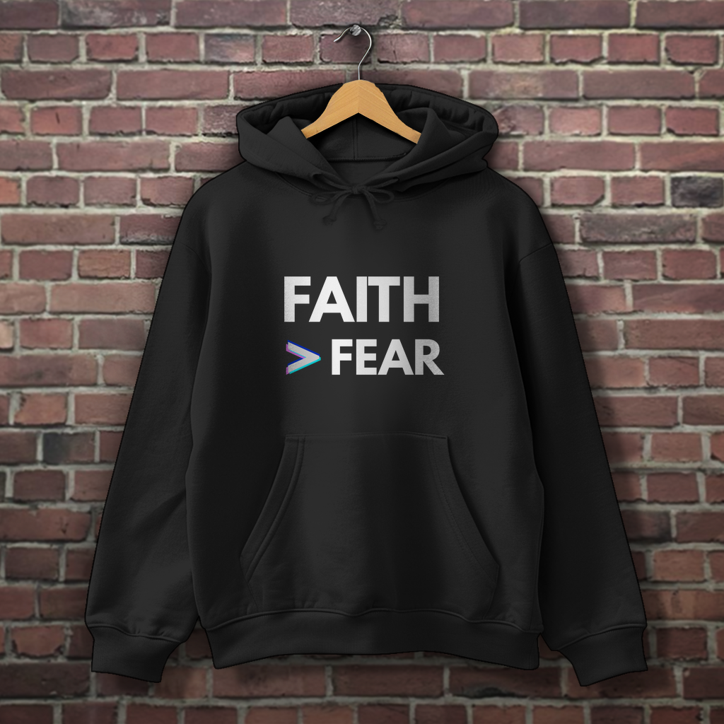 Herren Hoodie Faith > Fear – Christlicher Hoodie mit Glaubensbotschaft | by-grace.store