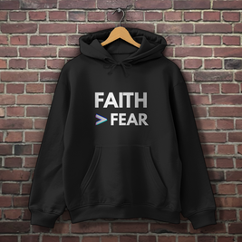 Herren Hoodie Faith > Fear – Christlicher Hoodie mit Glaubensbotschaft | by-grace.store