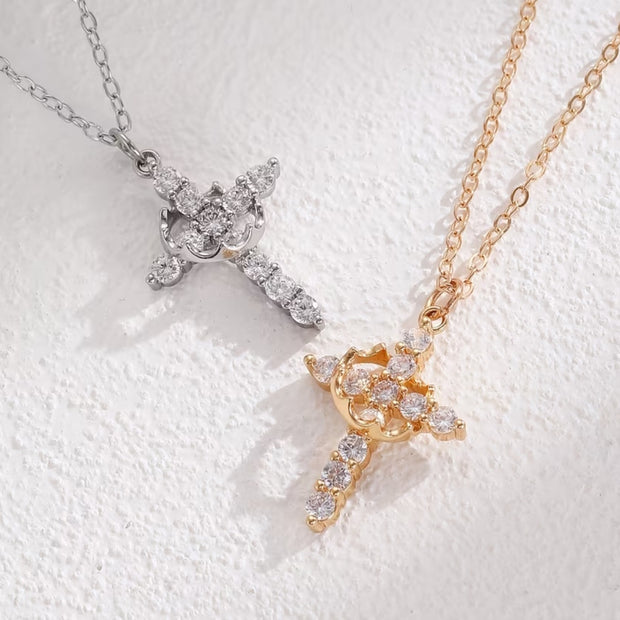 Funkelndes Kreuz Halskette aus 925 Silber – 18K vergoldet | by-grace.store