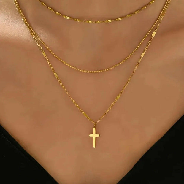 Elegante 3-lagige Halskette mit Kreuzanhänger – 18K vergoldet - by-grace.store
